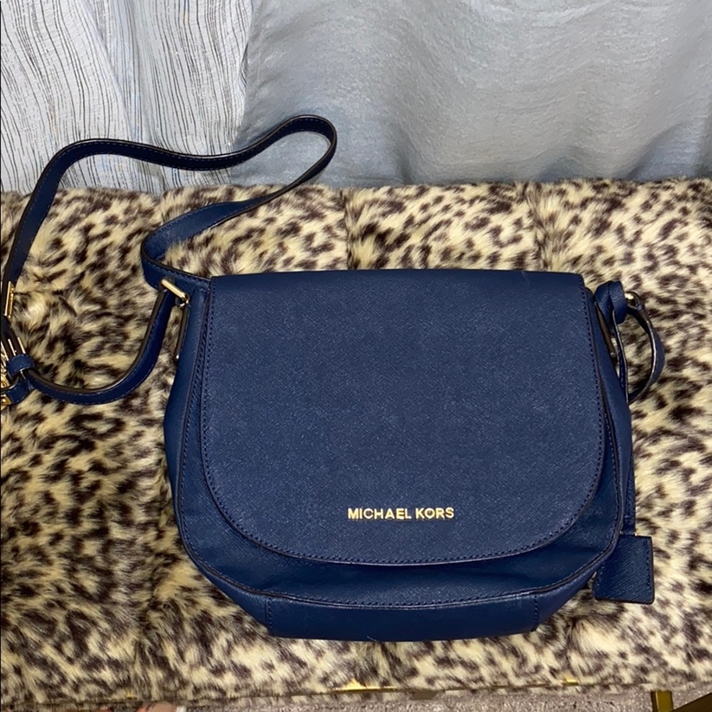 Michael Kors side purse